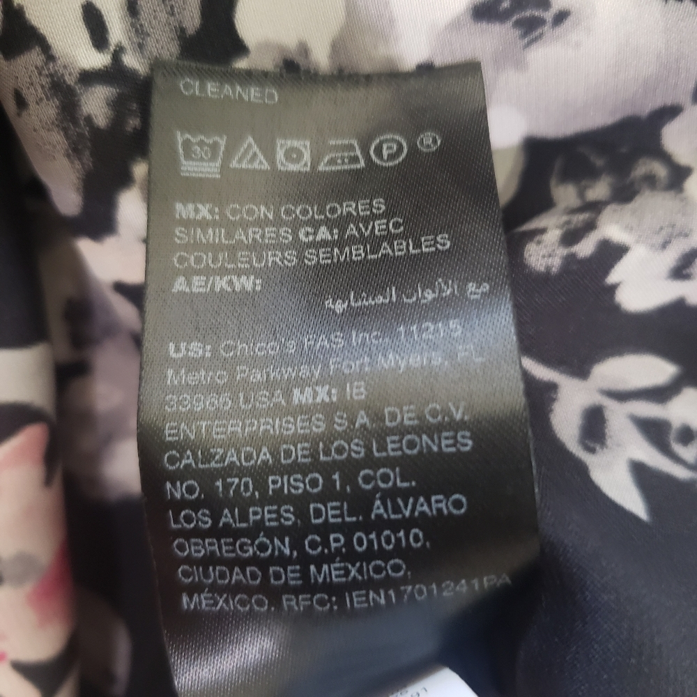 White House Black Market Floral Top - Picture 11 of 12